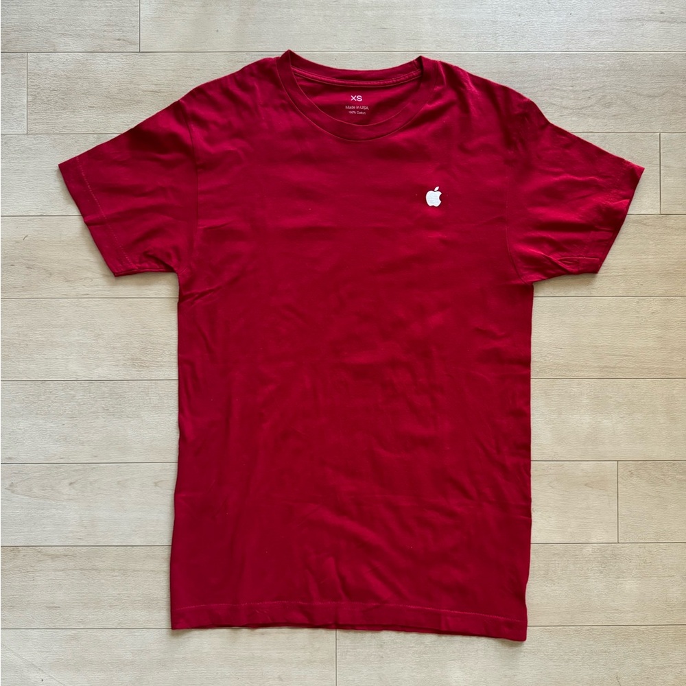 Apple employee crew neck short sleeve t-shirt - holiday red - unisex XS